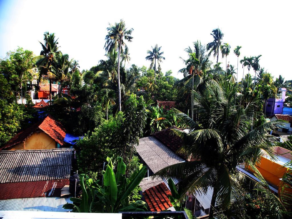 Aaron'S Homestay Kochi エクステリア 写真