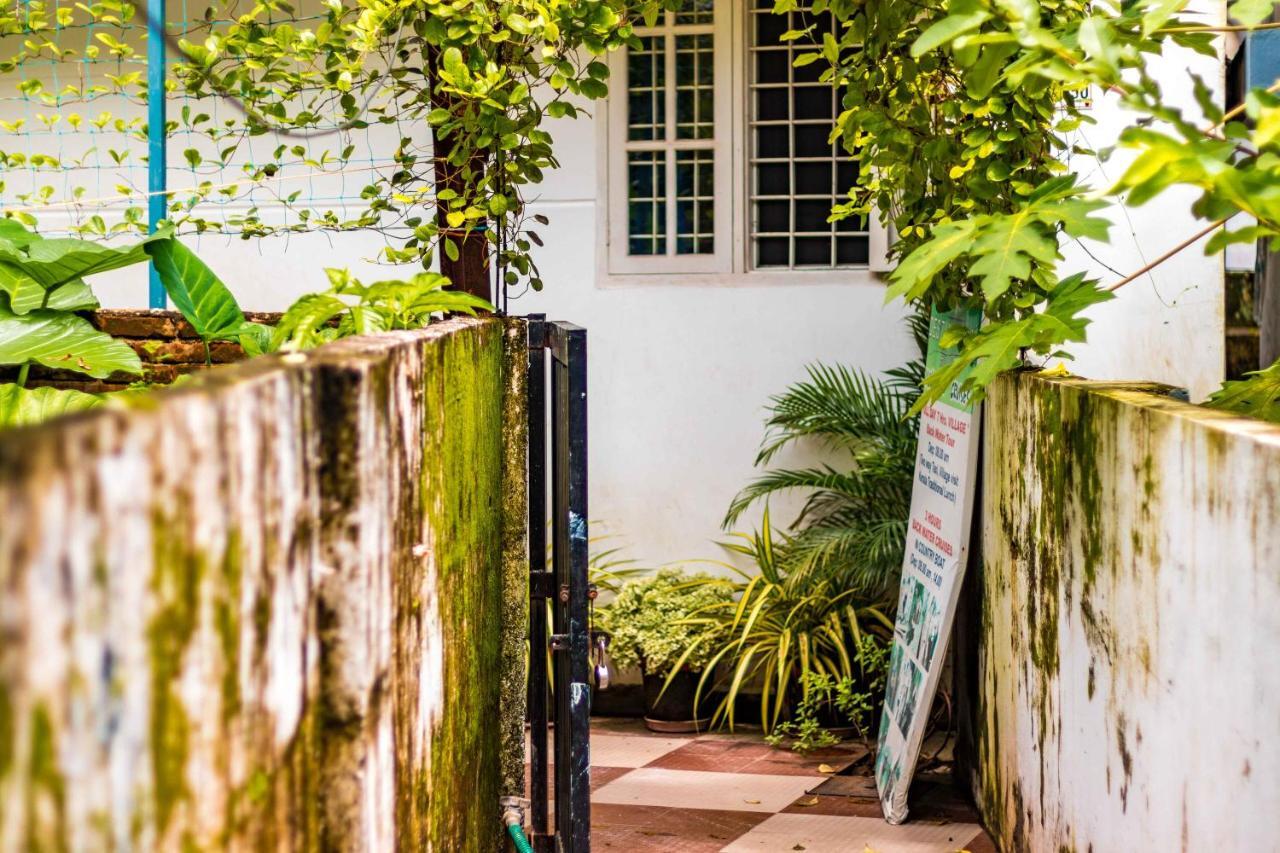 Aaron'S Homestay Kochi エクステリア 写真